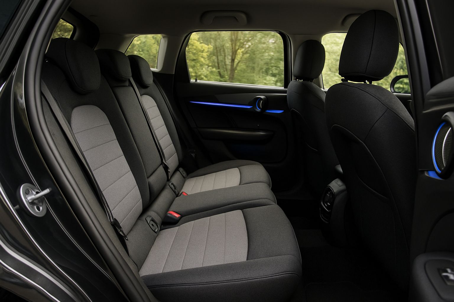 MINI Countryman SUV (2024 onwards) photo 11 (exterior)